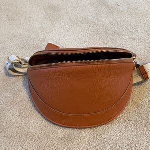 Universal Thread Brown Crossbody Bag